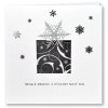 Karácsonyi üdvözlőlap - 135x135 mm - oldalra nyitható - gyöngyházfényű borító ezüst díszítéssel, ablakkal - elején ezüst hópihe ragasztva - mintás betétlappal