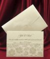  Esküvői meghívó - 195x135 mm - krémszínű matt karton tasak, elején virágmintás nyomással, stancolással, csillámporos díszítéssel - betétlap matt karton - boríték krémszínű gyöngyházfényű papírból