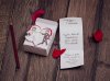    Esküvői meghívó - 70x70 mm - dobozos meghívó - szív alakú hajtásnál nyitható - betétlap: 3 részre hajtott karton - piros organzaszalaggal egy kártya hozzáerősíthető, melyre a meghívott neve kerülhet