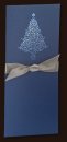  Karácsonyi üdvözlőlap - 95x210 mm - oldalra nyitható - kék gyöngyházfényű karton - elején kékés ezüst fényes fóliadíszítéssel - ezüst szaténszalaggal átköthető